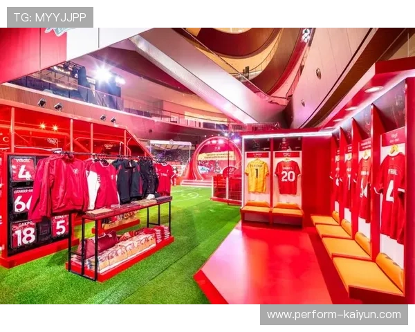 足球球星主题房设计方案打造个性化空间体验，融合运动激情与时尚元素